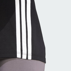 Áo T-shirt adidas Essentials 3 sọc Nữ - JD0846