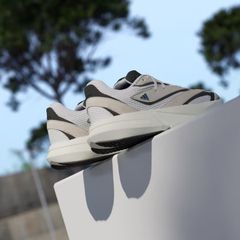 Giày thời trang adidas Lightblaze Nữ - JH6962