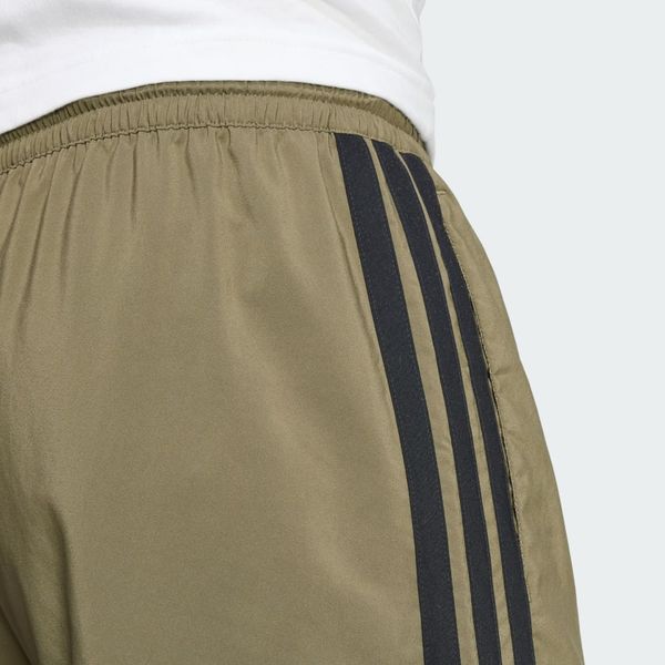 Quần short adidas Chelsea Essentials 3 sọc Nam - JE6434