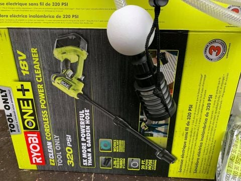 Máy rửa xe Ryobi 18V 320PSI