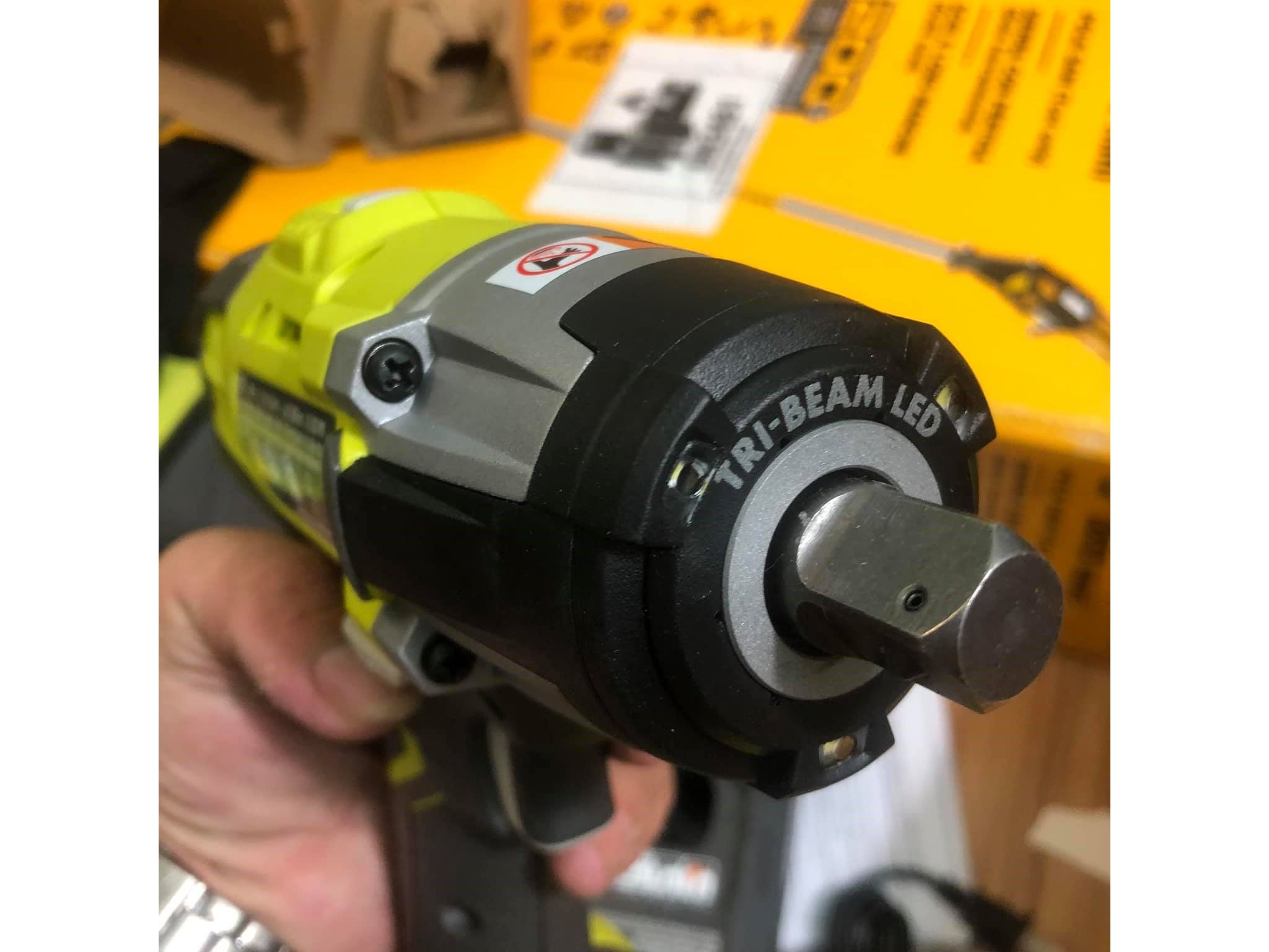 May si t bu long Ryobi P261 18V May Khoan Pin Tung Power Tool