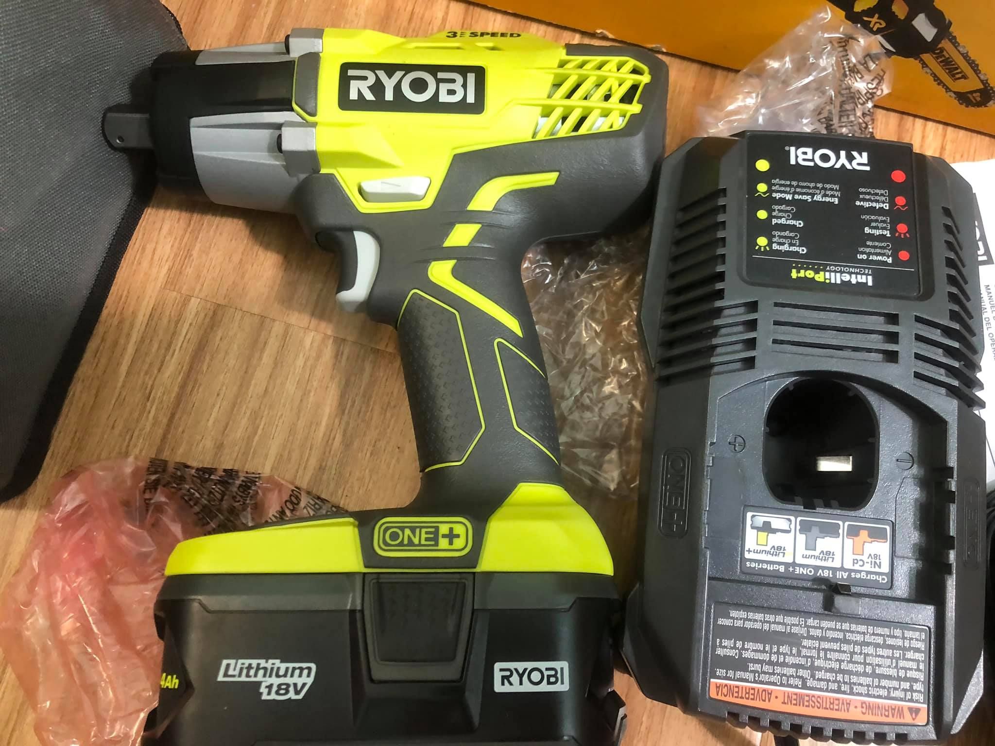 Máy siết bu lông Ryobi P261 18V