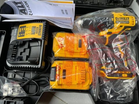 MÁY KHOAN PIN DEWALT 709M2