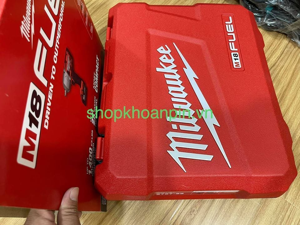 MÁY BÙ LÔNG MILWAUKEE 2767-22-3