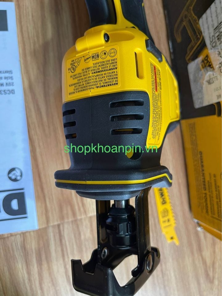 CƯA KIẾM DEWALT DCS369B-6
