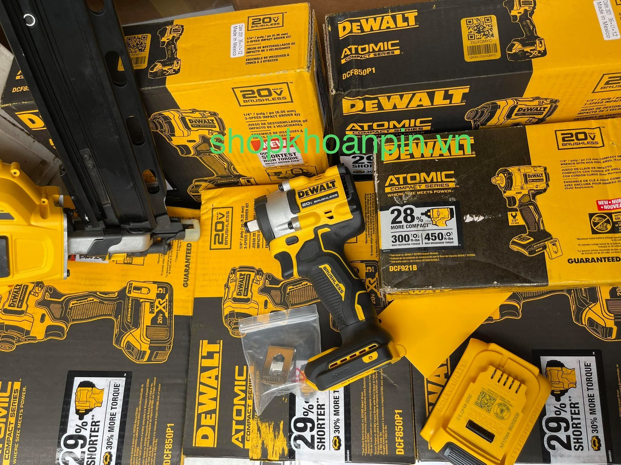 BÙ LÔNG DEWALT DCF921