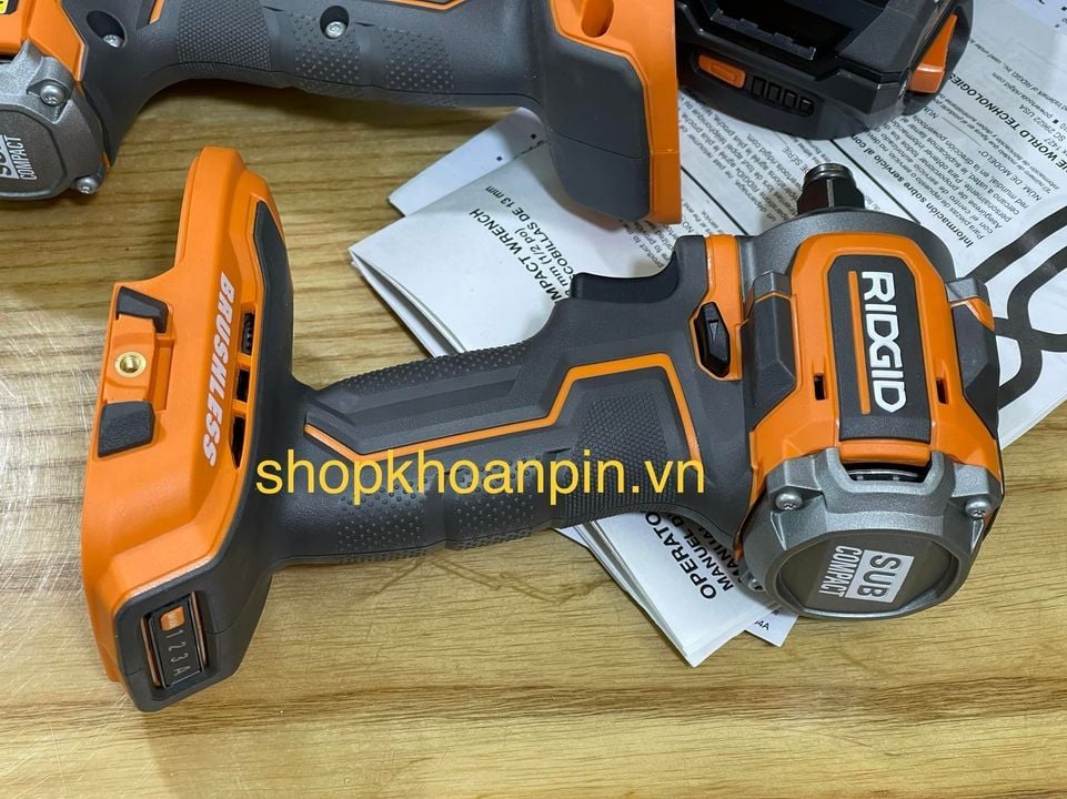 Máy siết bu lông pin RIDGID R87308