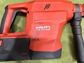 máy bê tông Hilti TE60-A36