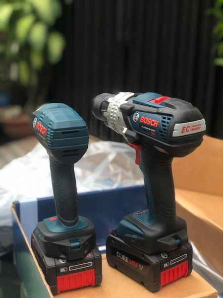 Bosch 18V Brushless SDS-plus Bulldog ¾ In. Rotary Hammer Kit With (2