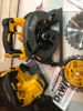 MÁY CƯA PIN DEWALT DCS575T2