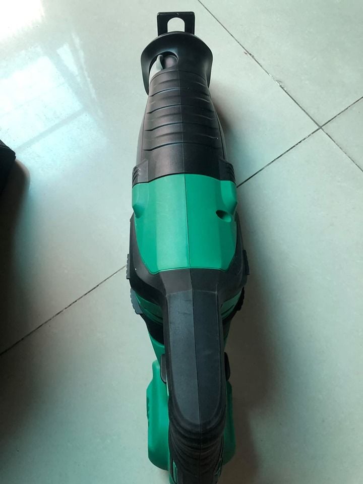 C A KI M HITACHI CR18DGLP4 May Khoan Pin Tung Power Tool