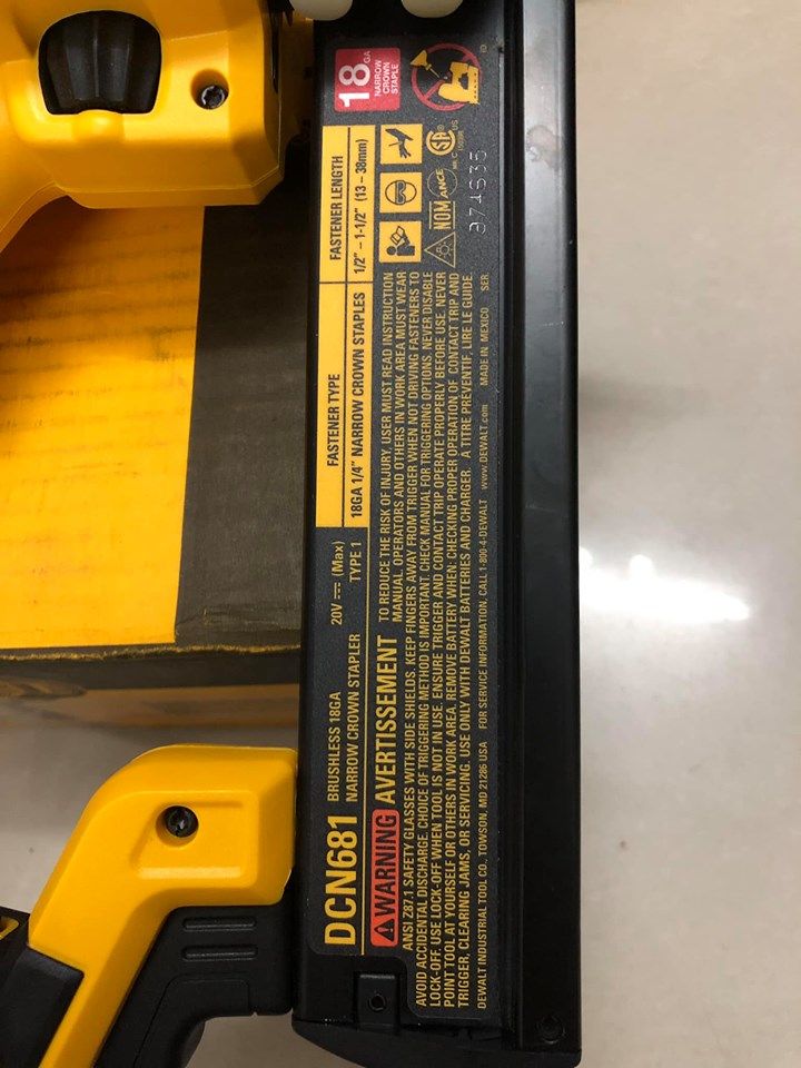 MÁY BẮN ĐINH GIM DEWALT 681D1-5