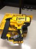 MÁY BẮN ĐINH GIM DEWALT DCN681D1