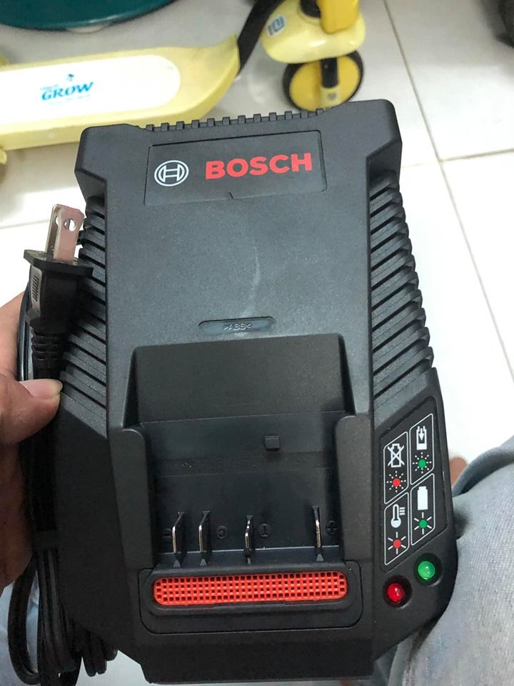 MÁY KHOAN PIN BOSCH CLPK222-181-7