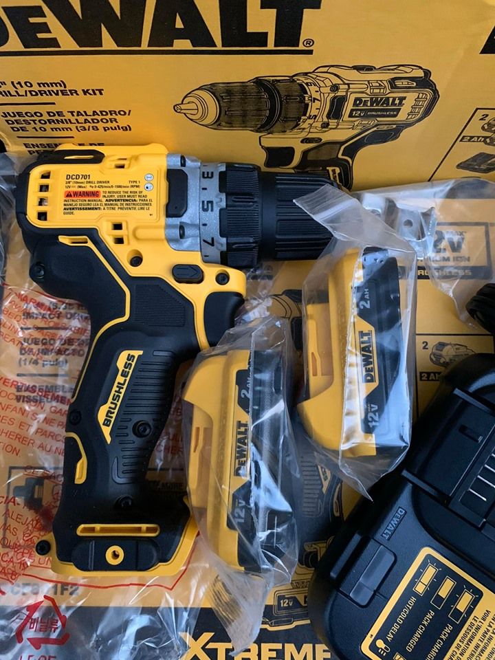 BỘ MÁY KHOAN KHÔNG CHỔI THAN DEWALT DCD701F2-4