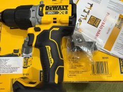Máy khoan búa Dewalt DCD806