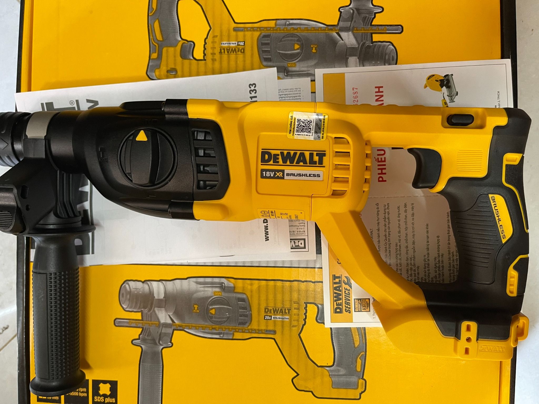 Máy Khoan Búa Pin Dewalt DCH133