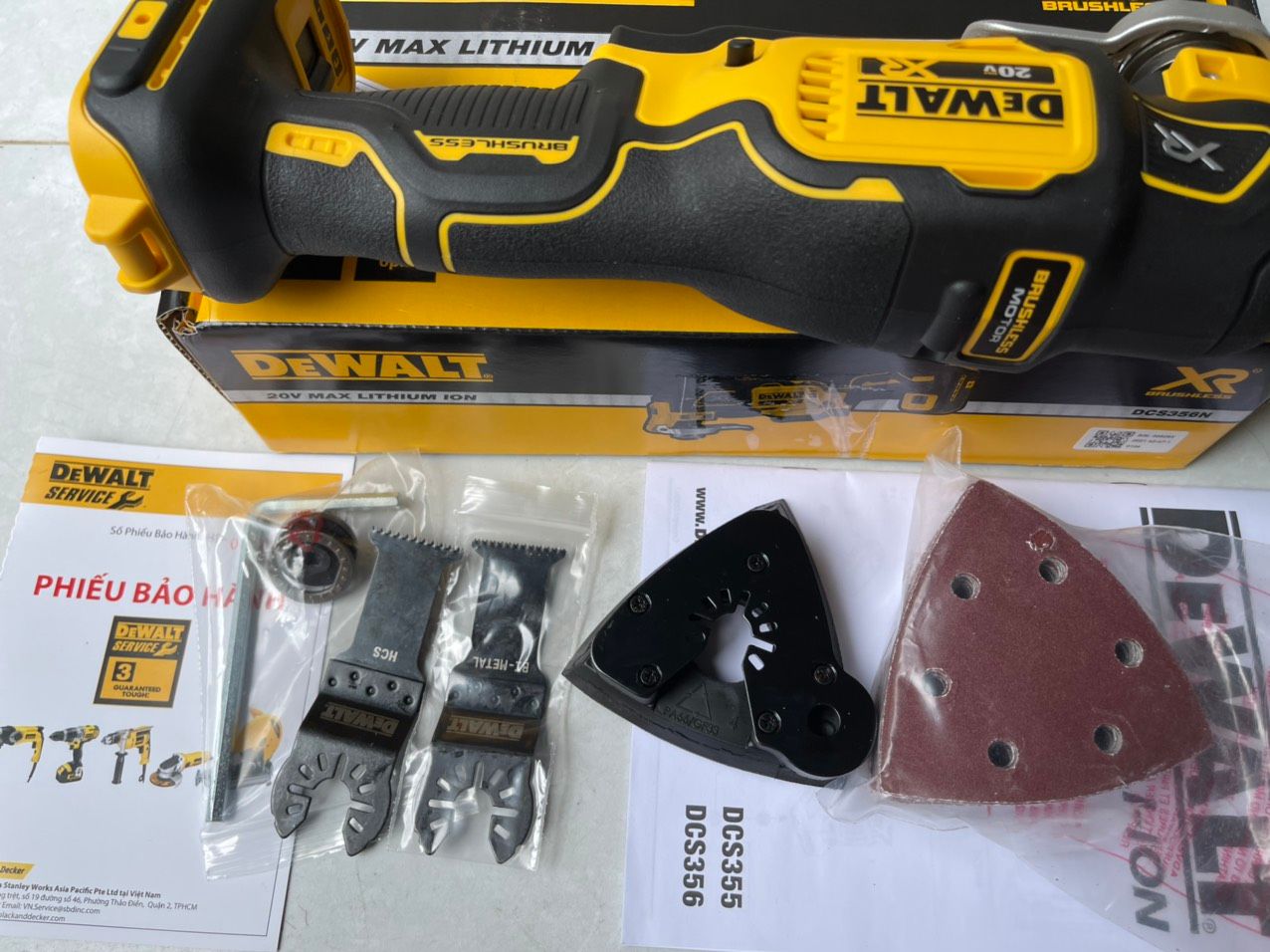 Máy cắt rung Dewalt DCS356N