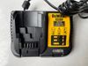 Pin sạc Dewalt DCB112