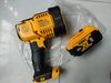 Đèn pin Dewalt DCL043