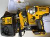 Máy siết bu lông Dewalt DCL894