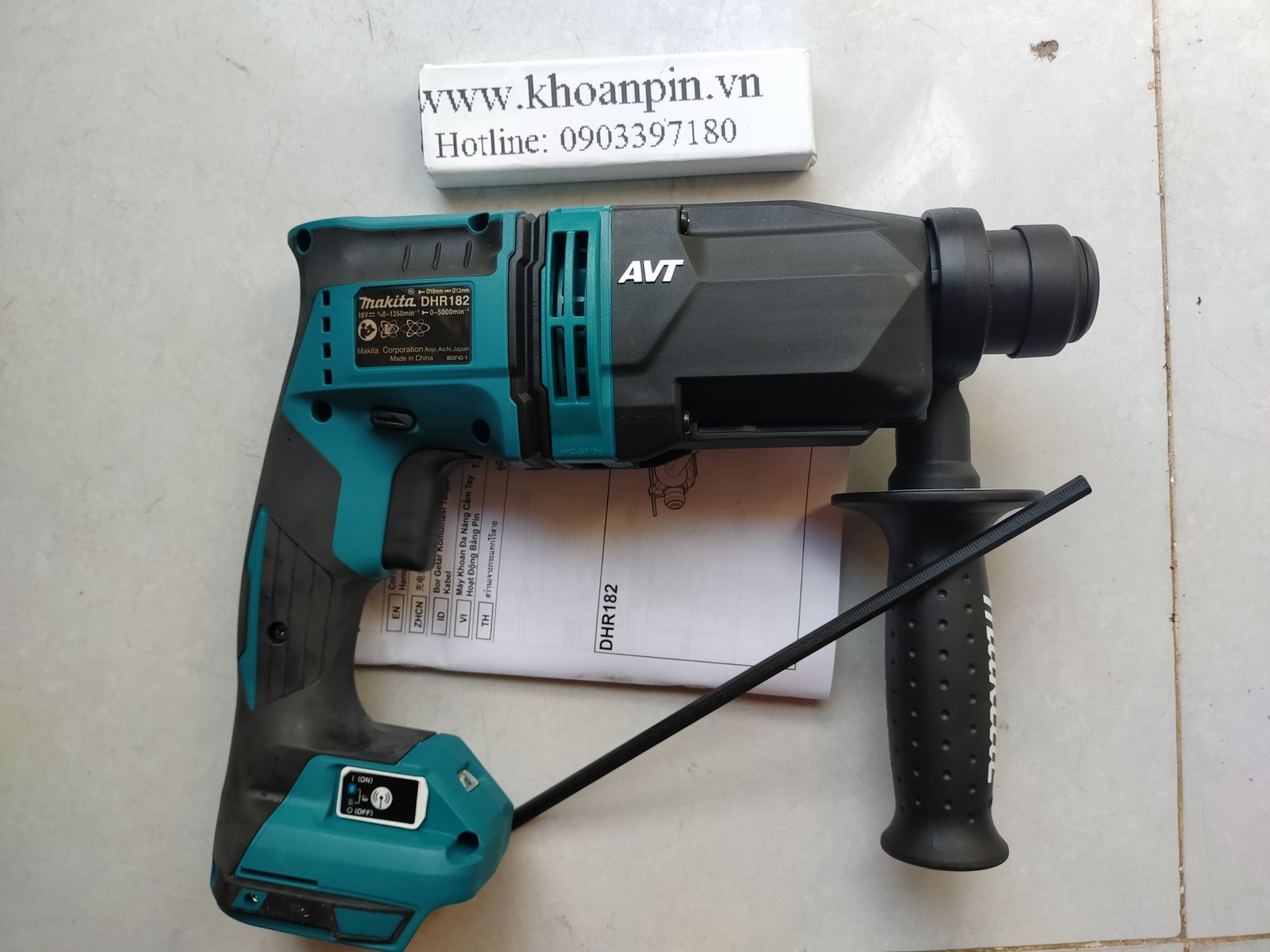 Máy khoan bê tông Makita DHR182Z