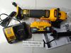Máy mài pin Dewalt DCG416