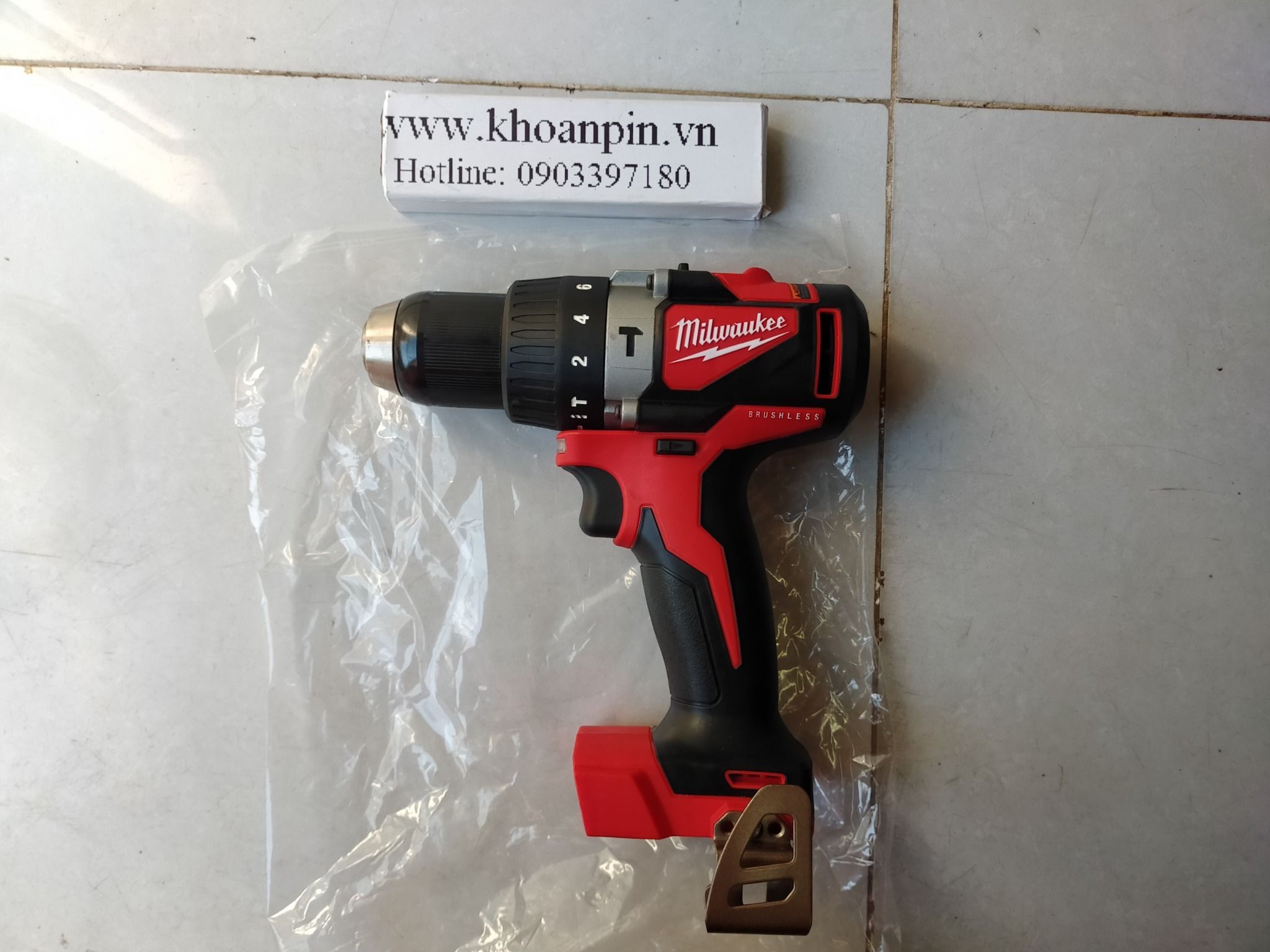 Máy khoan pin Milwaukee M18 2902-20