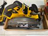Máy cưa pin Dewalt DCS578 60V