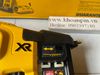 Máy bắn đinh Dewalt DCN681D1