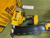 Máy băn đinh góc 21 độ Dewalt DCN21PLM1