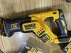 Máy cưa kiếm Dewalt DCS367 USA