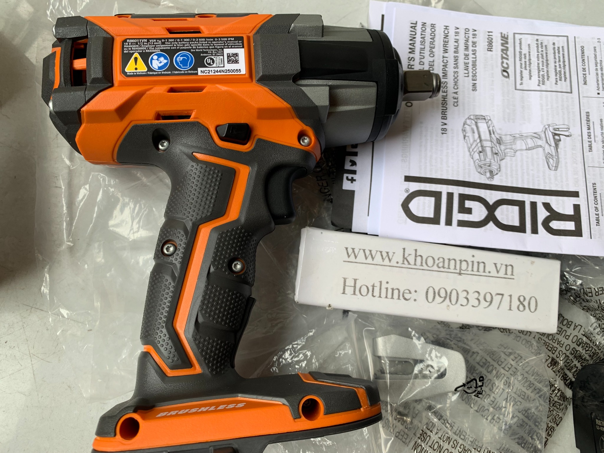M y si t bu l ng RIDGID R86011VN khoanpin.vn