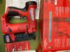 Máy bắn đinh Milwaukee 2540 M12