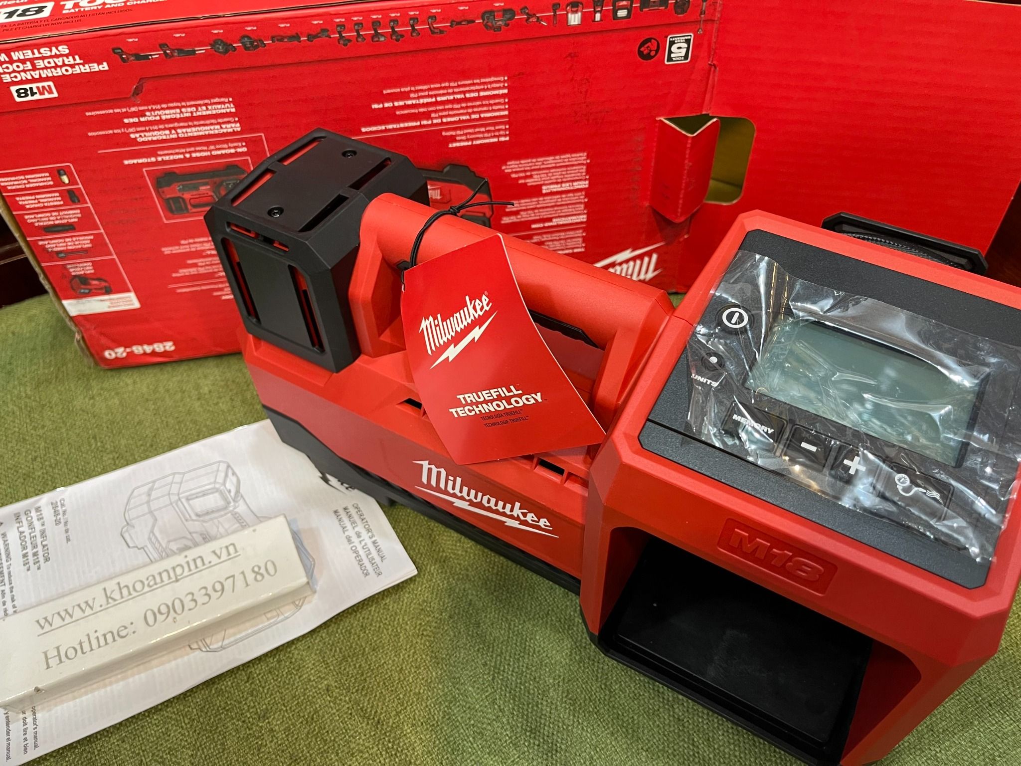 Máy bơm xe Milwaukee 2848 M18