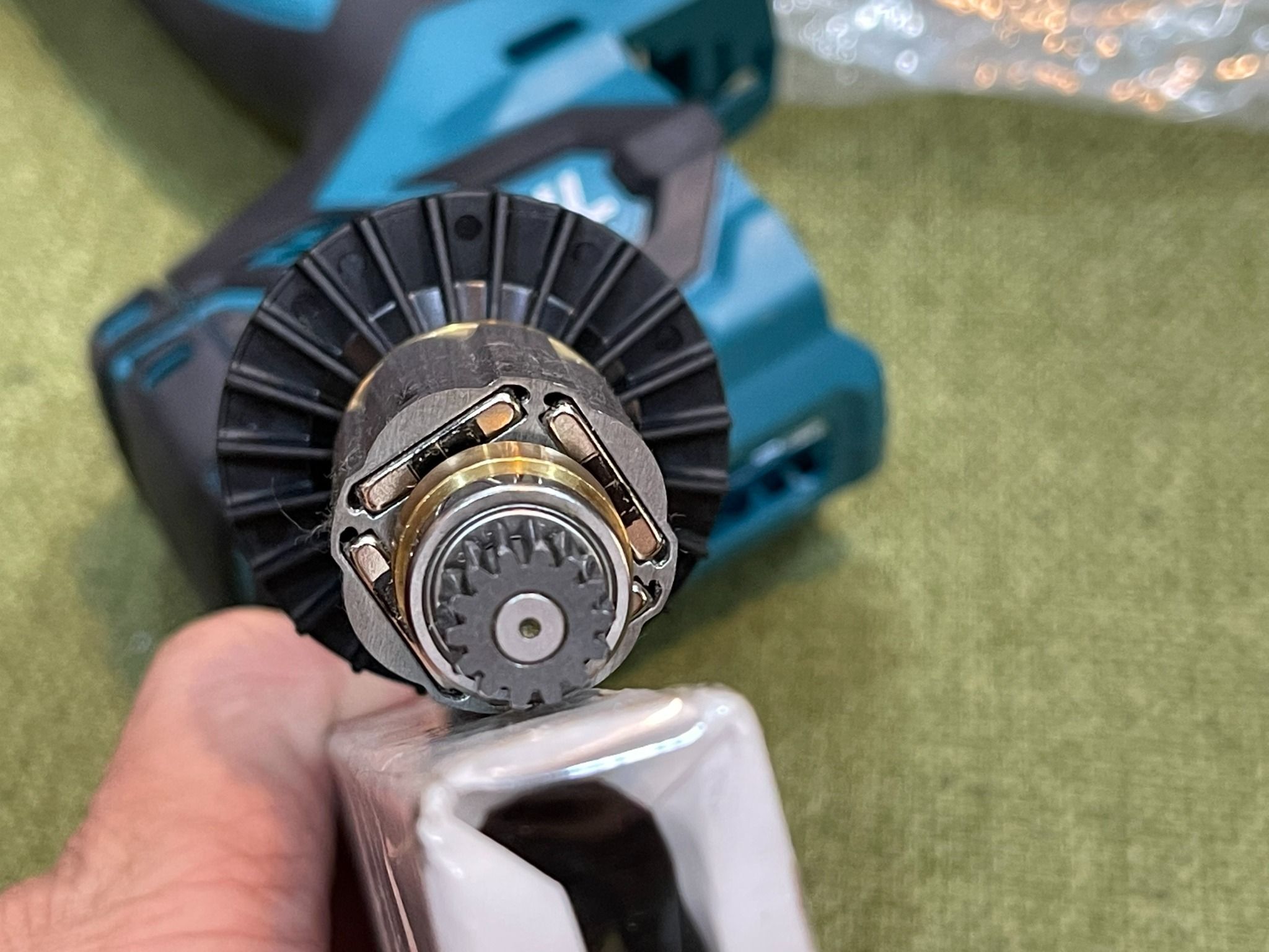 Động cơ Roto máy khoan pin Makita XPH07