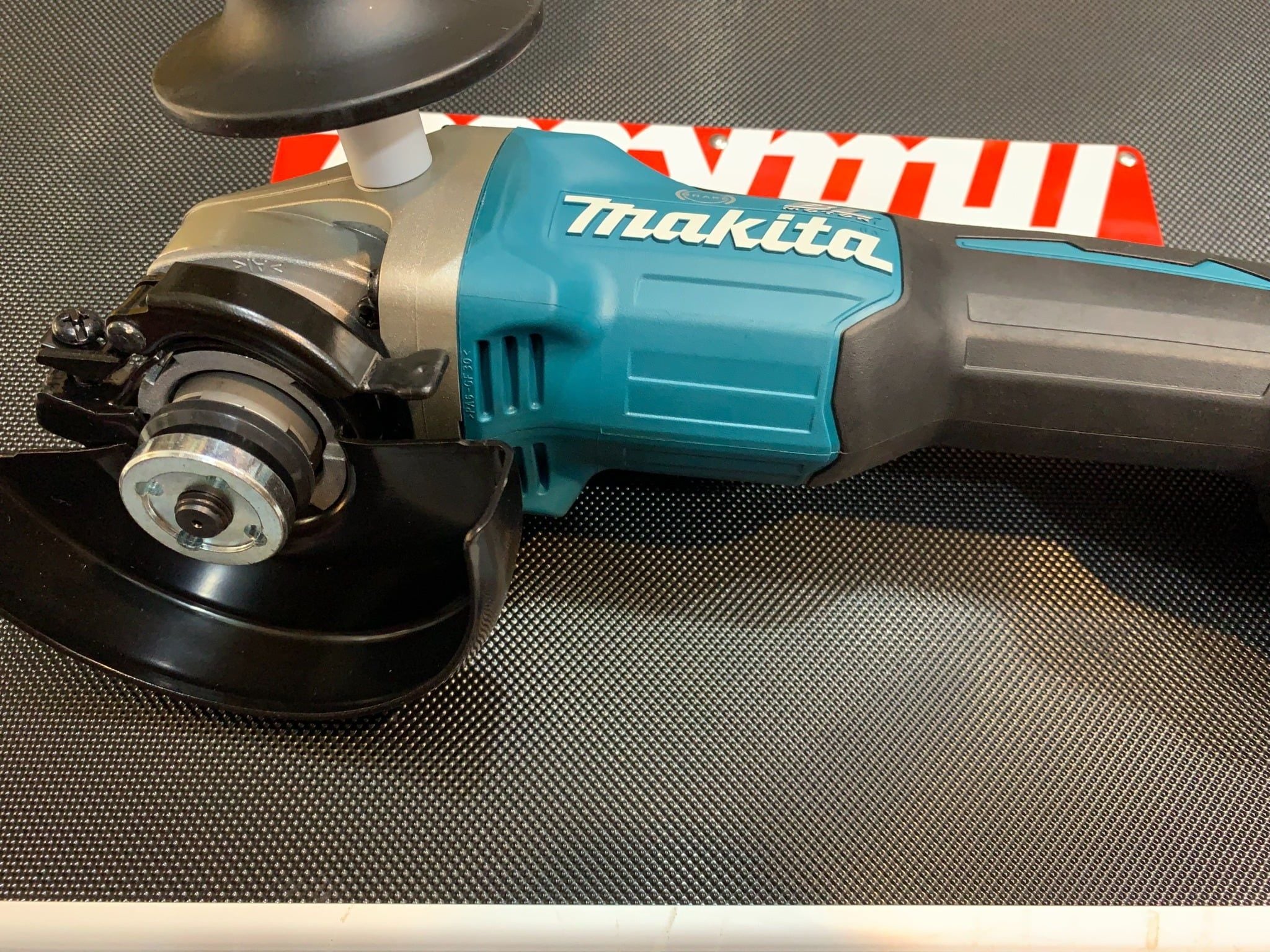 Máy mài góc Makita DGA414