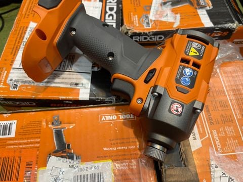 Máy vặn vít RIDGID R862311B