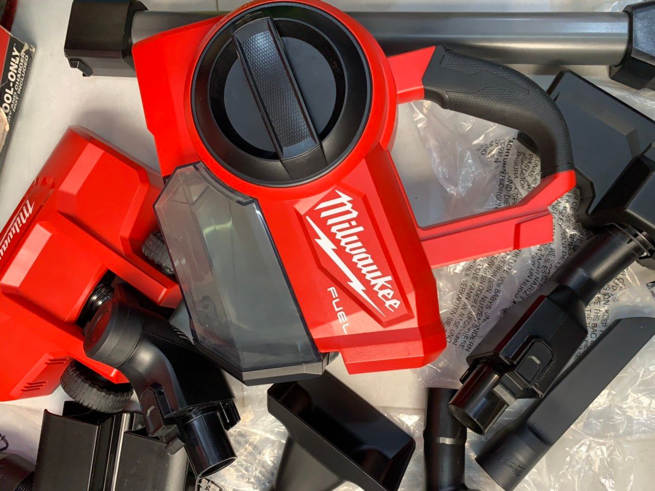 Máy hút bụi Milwaukee 0940 M18