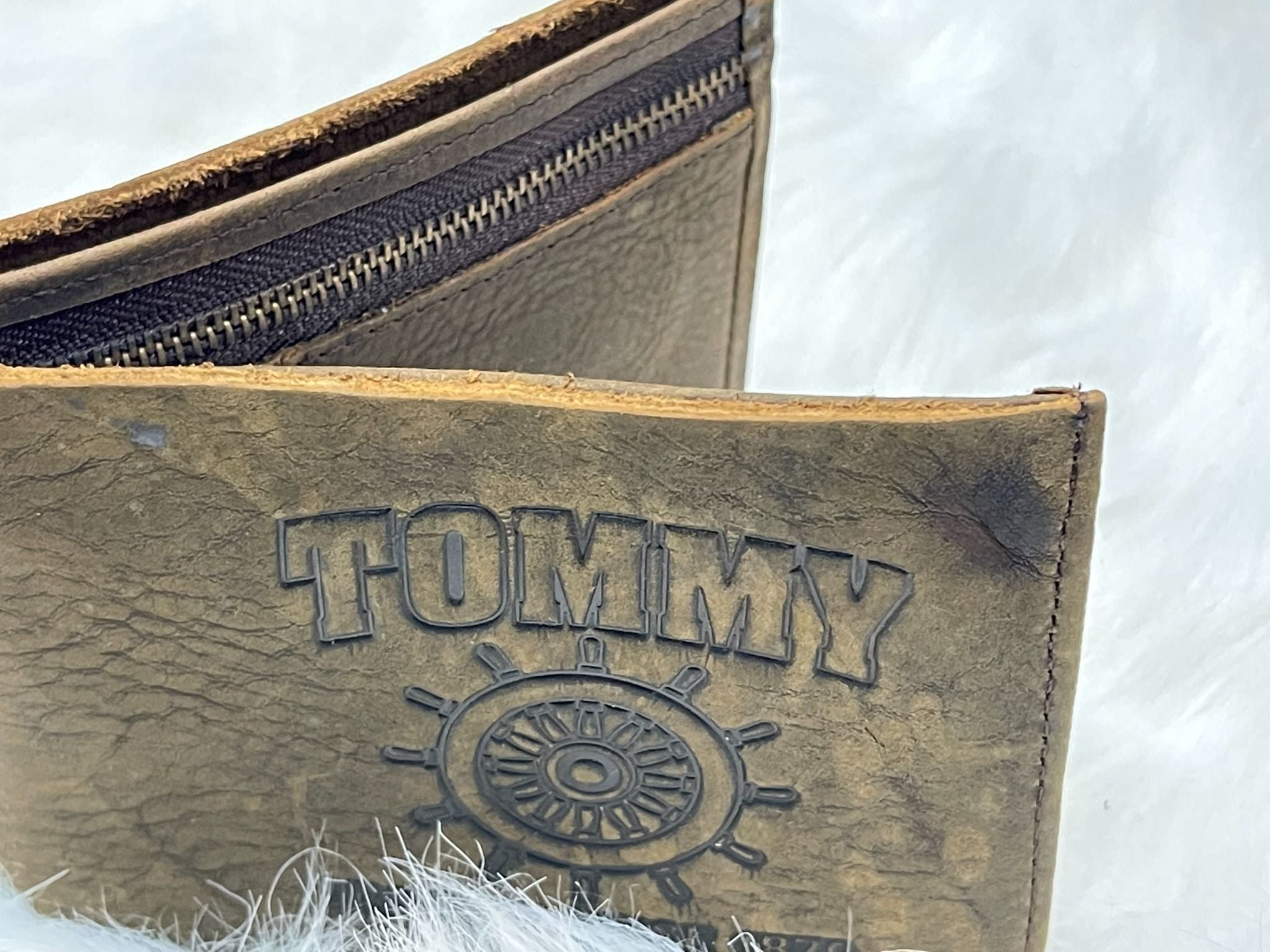 Ví tommy
