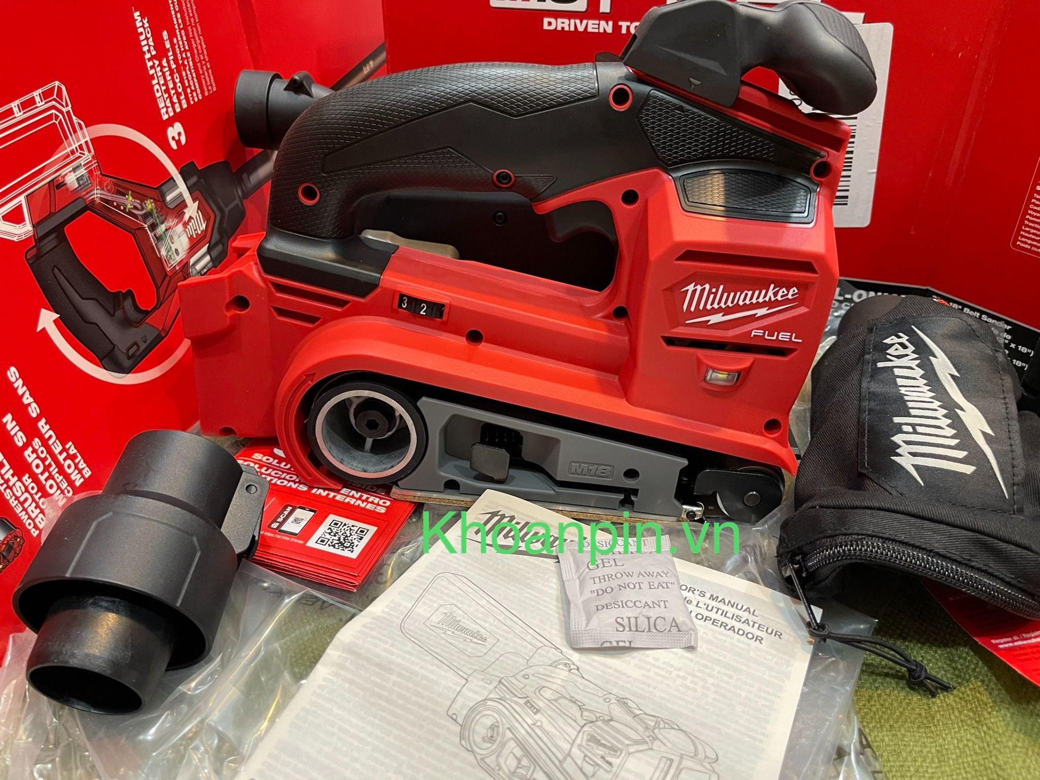 Máy chà nhám tăng Milwaukee 2832