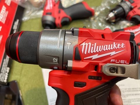 Máy khoan động lực pin 12V Milwaukee M12 FPD2-0X  MILWAUKEE 3404