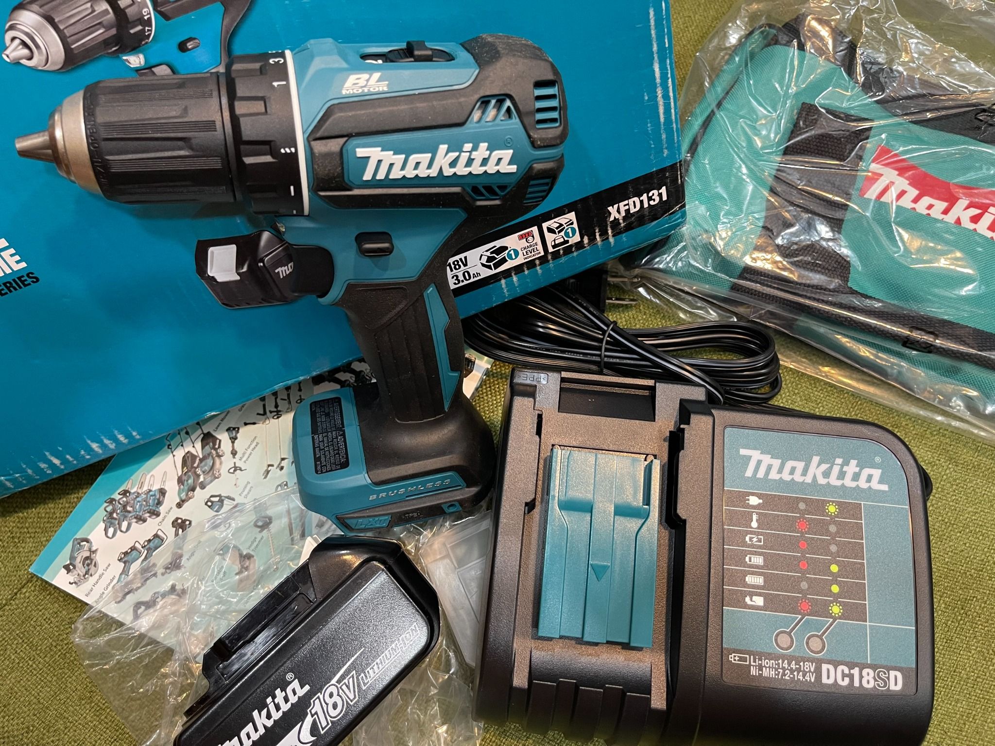 Combo Máy khoan pin Makita XFD13