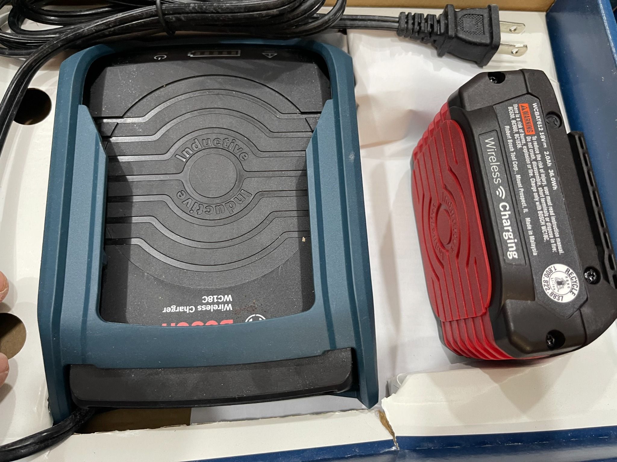 Bộ pin Sạc Bosch wc18CF-102