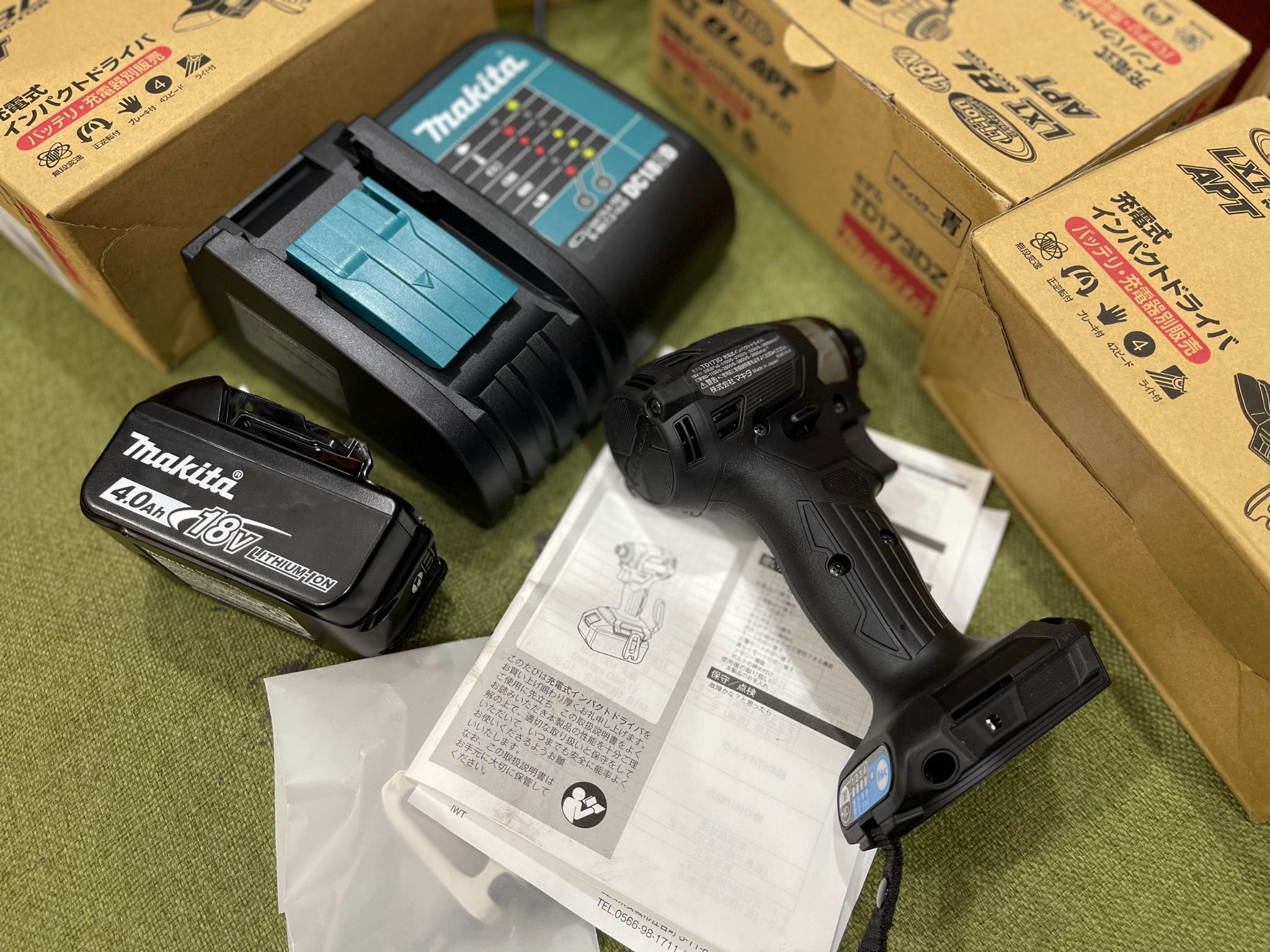 Máy vặn vít Makita TD173DZB made in Japan