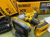 Máy siết bu lông Dewalt DCF900H1