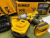 Máy siết bu lông Dewalt DCF900H1