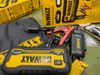 kích bình xe DeWalt DXAELJ16 sạc dự phòng đèn pin