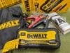 kích bình xe DeWalt DXAELJ16 sạc dự phòng đèn pin