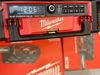 loa milwaukee 2950-20 M18 Packout Radio và Bộ sạc